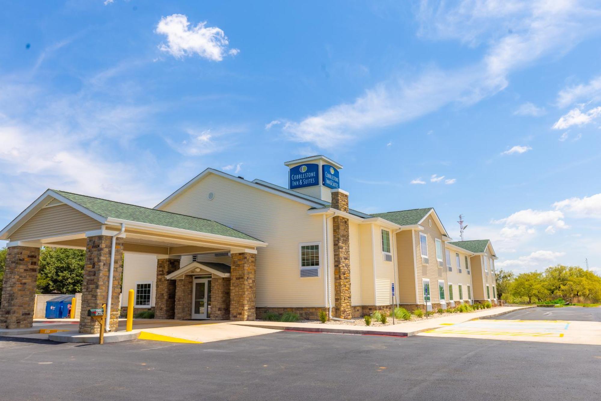 Cobblestone Inn & Suites - Winters Exterior foto